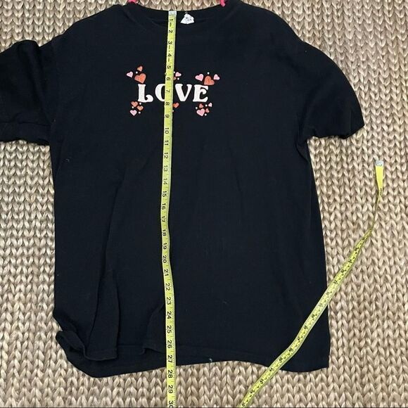 Anvil Short Sleeve Tshirt Black with White and Pink Writing The Word Love Large - Picture 4 of 6
